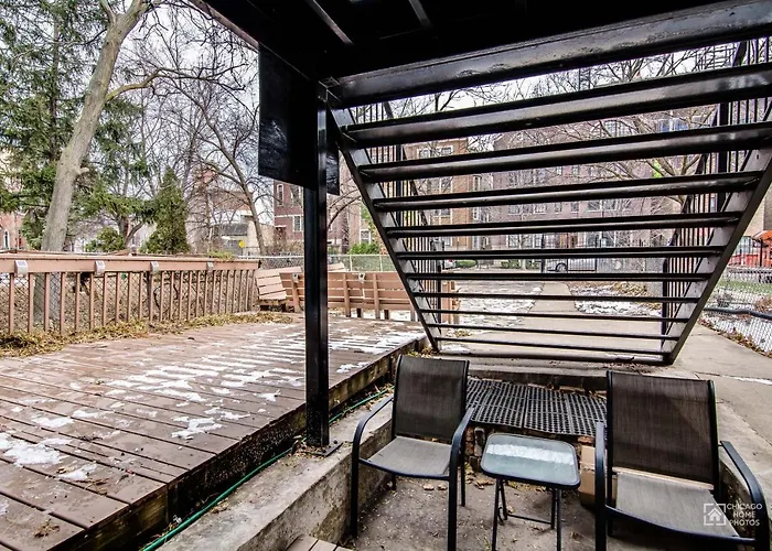 Appartement Quiet Comfort In The Big City, Just Steps To The Blue Line Apts